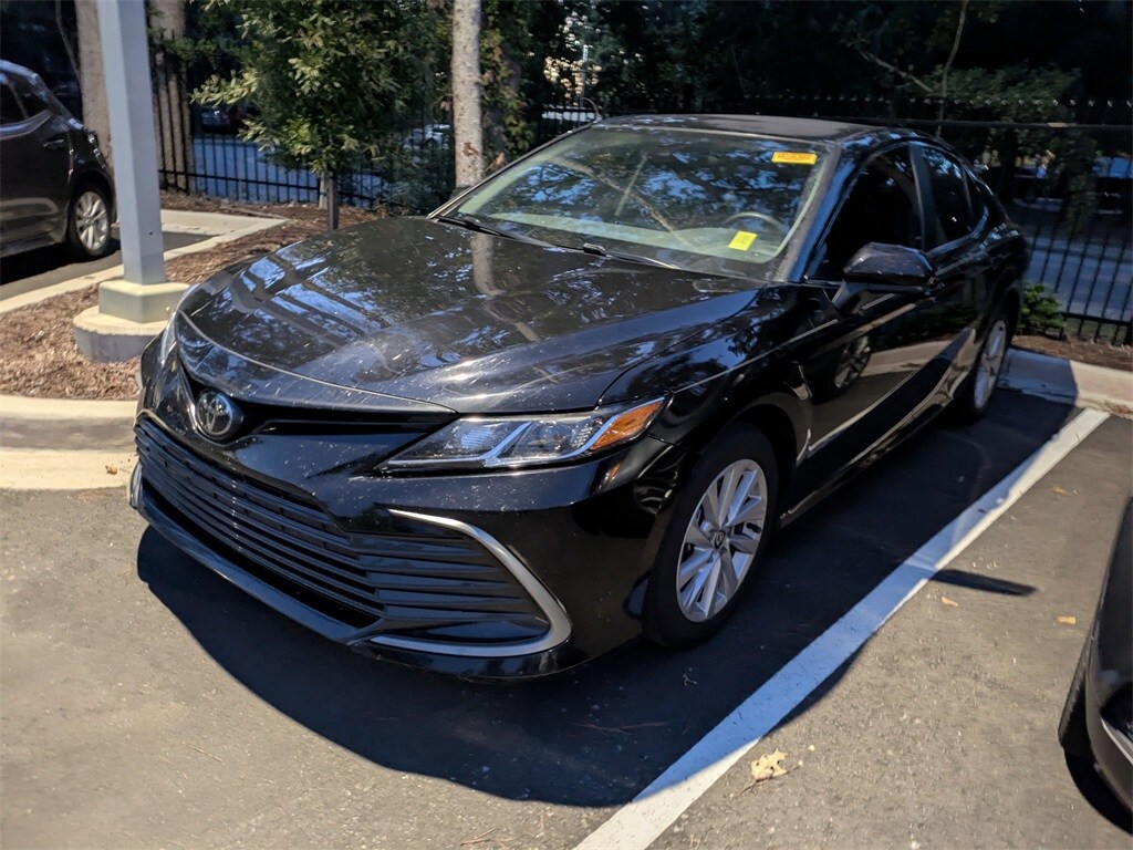 2024 Toyota Camry LE photo 3