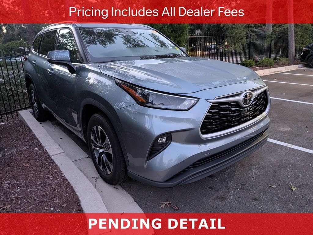 Used 2022 Toyota Highlander XLE SUV