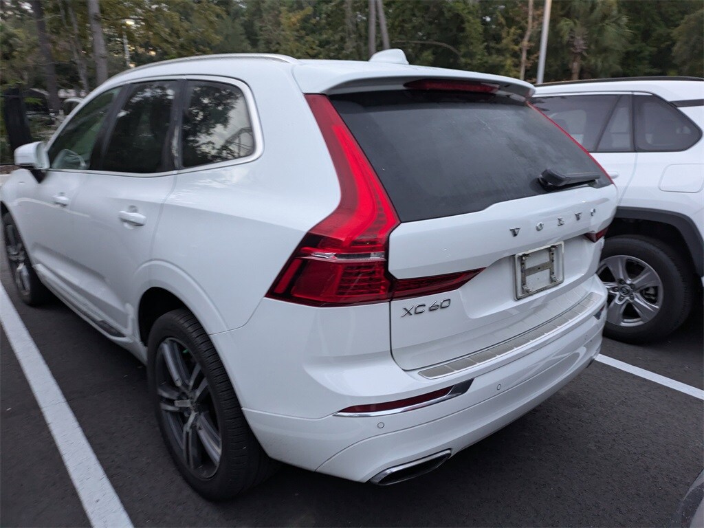 2021 Volvo XC60 Recharge Hybrid T8 Inscription Expression photo 3