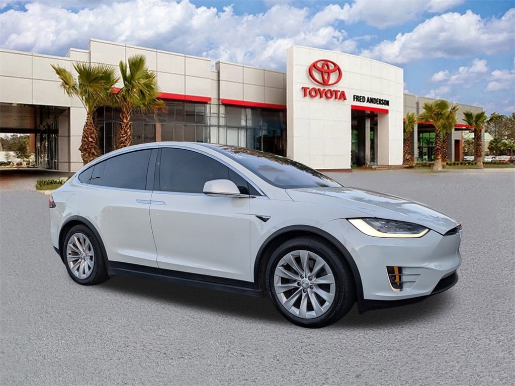 Used 2018 Tesla Model X 75D with VIN 5YJXCBE28JF102581 for sale in Charleston, SC