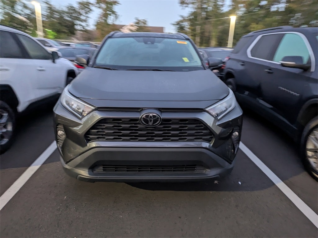 Used 2020 Toyota RAV4 XLE with VIN 2T3W1RFV4LC079222 for sale in Kansas City