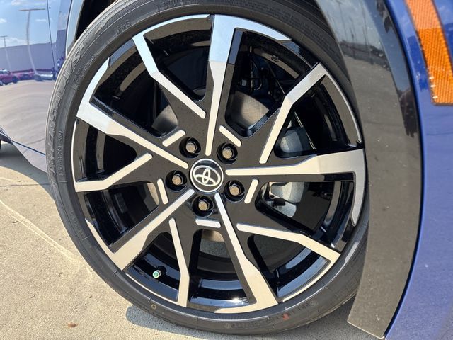 2026 Toyota Prius Plug-in Hybrid XSE - Photo 9