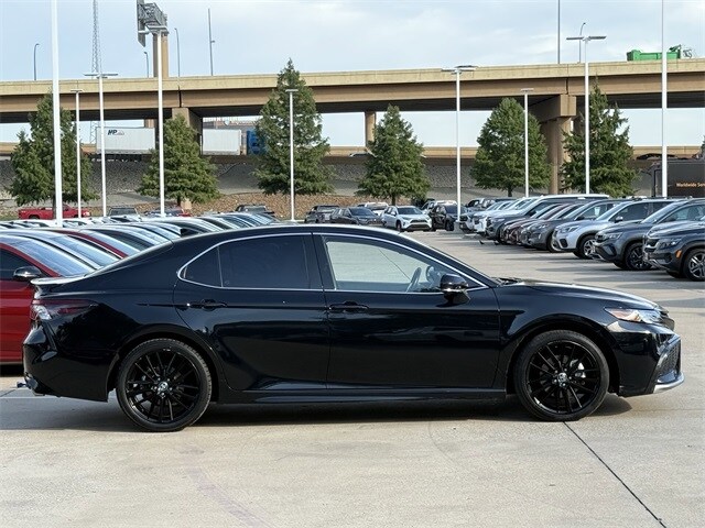 2023 Toyota Camry XSE photo 3