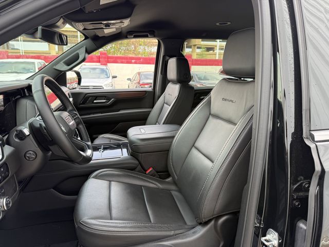 2025 GMC Yukon XL Denali - Photo 25