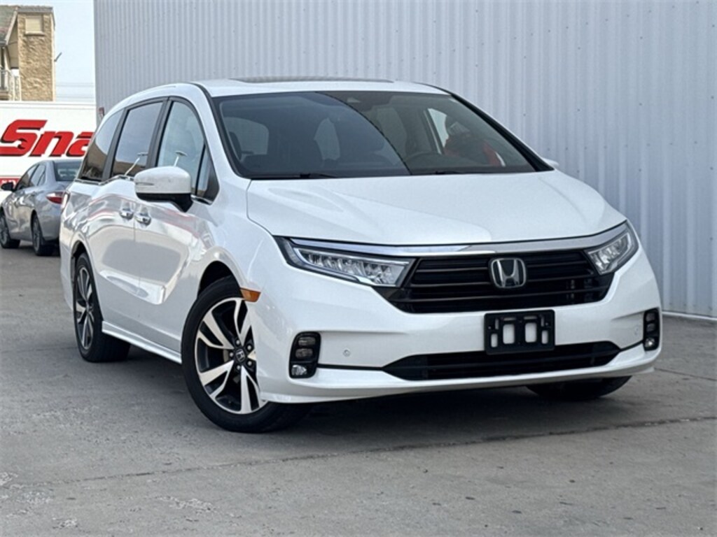 Used 2023 Honda Odyssey Touring Van