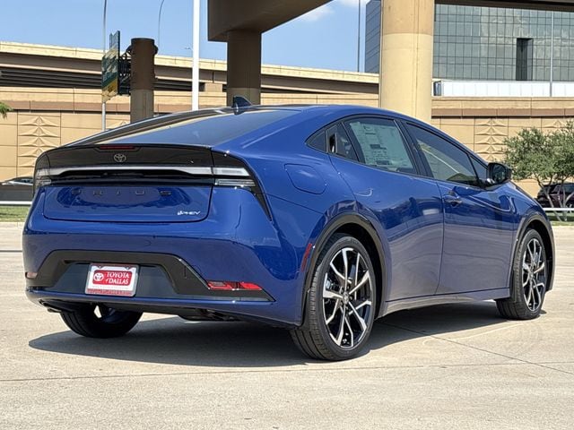 2026 Toyota Prius Plug-in Hybrid XSE - Photo 3