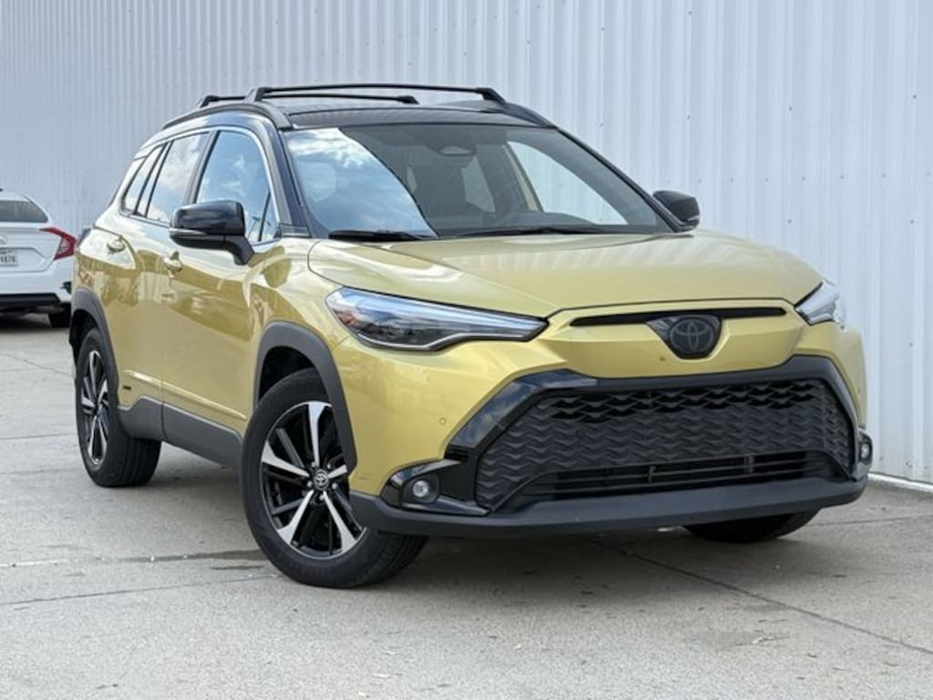 Used 2024 Toyota Corolla Cross Hybrid Hybrid XSE SUV