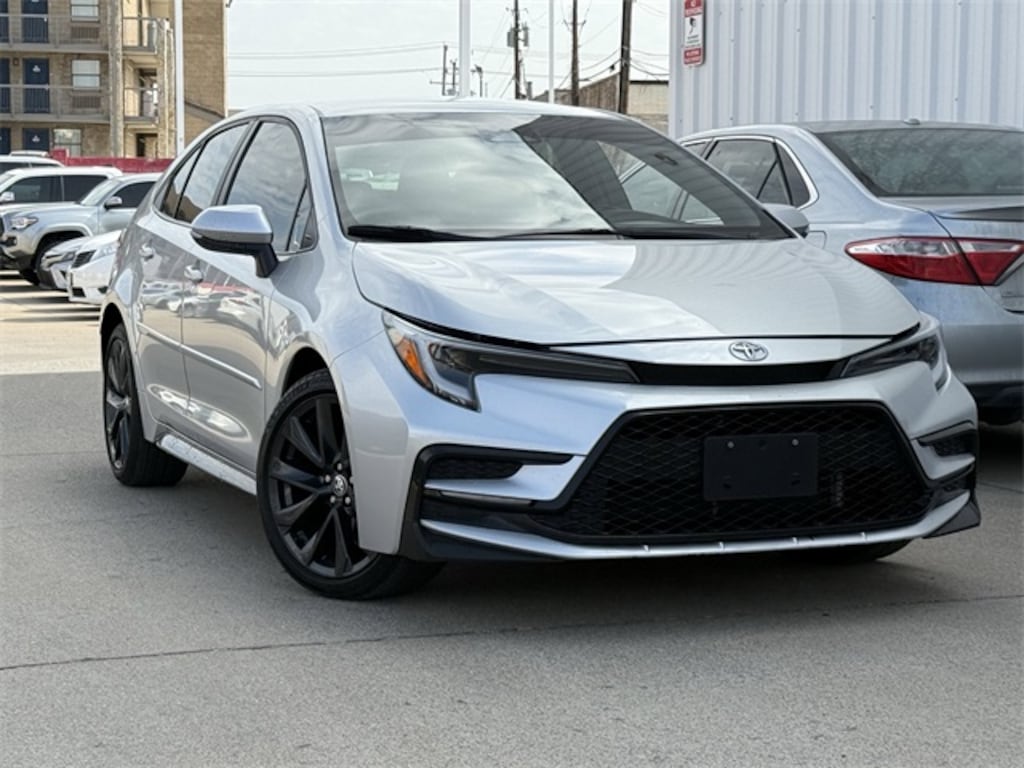 Used 2024 Toyota Corolla SE Sedan