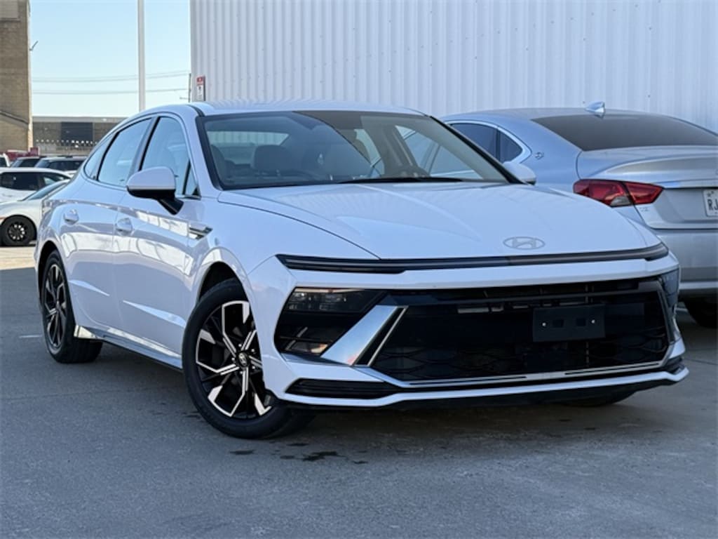 Used 2024 Hyundai Sonata SEL Sedan