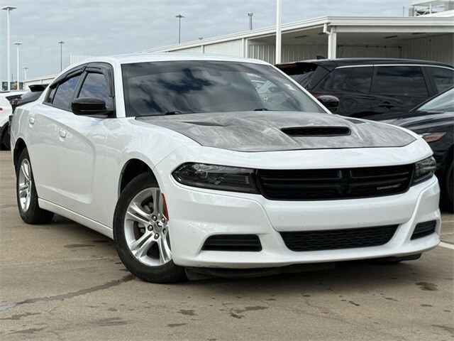2023 Dodge Charger SXT photo 2