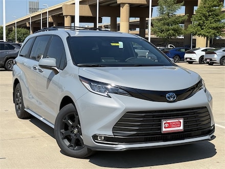 2025 Toyota Sienna Woodland Edition Van Passenger Van