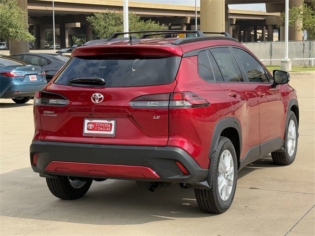 2026 Toyota Corolla Cross LE photo 2