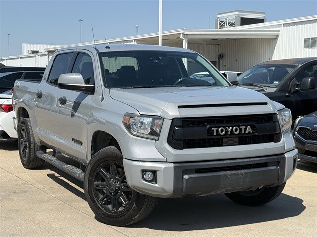 2019 Toyota Tundra SR5 Grade photo 2