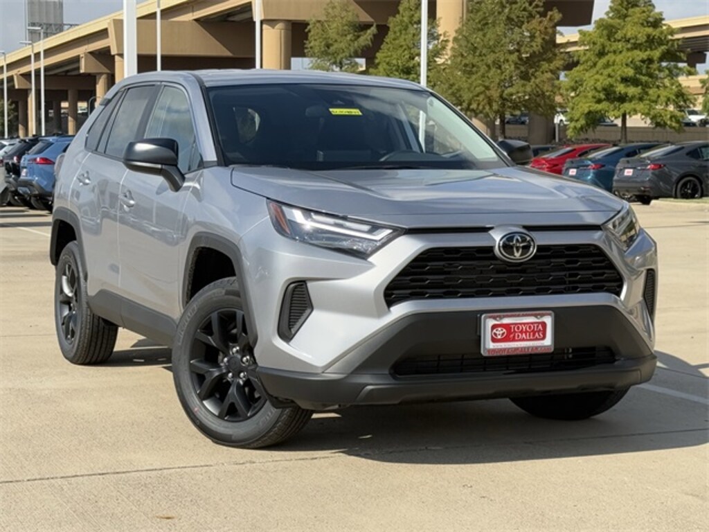 New 2025 Toyota RAV4 LE SUV