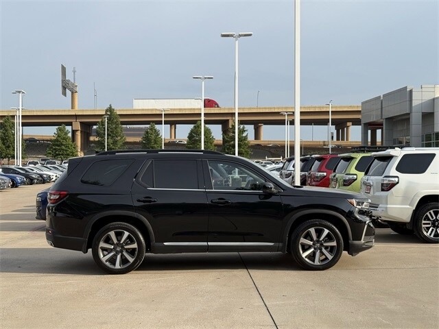 2024 Honda Pilot Touring photo 2