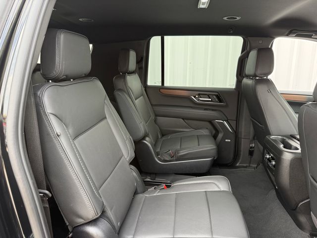 2025 GMC Yukon XL Denali - Photo 30