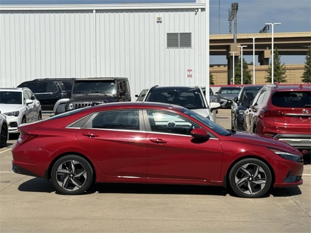 Used 2023 Hyundai Elantra Limited Sedan