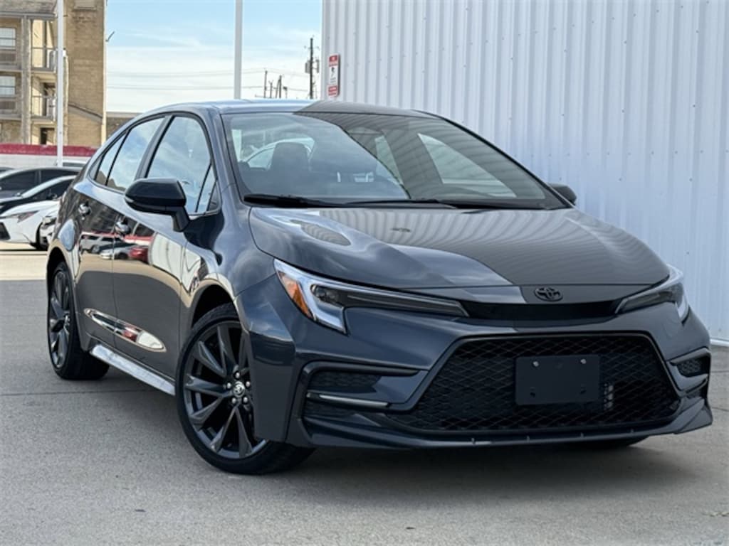 Used 2026 Toyota Corolla SE Sedan