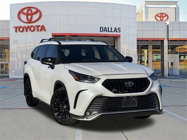 2023 Toyota Highlander XSE's photo
