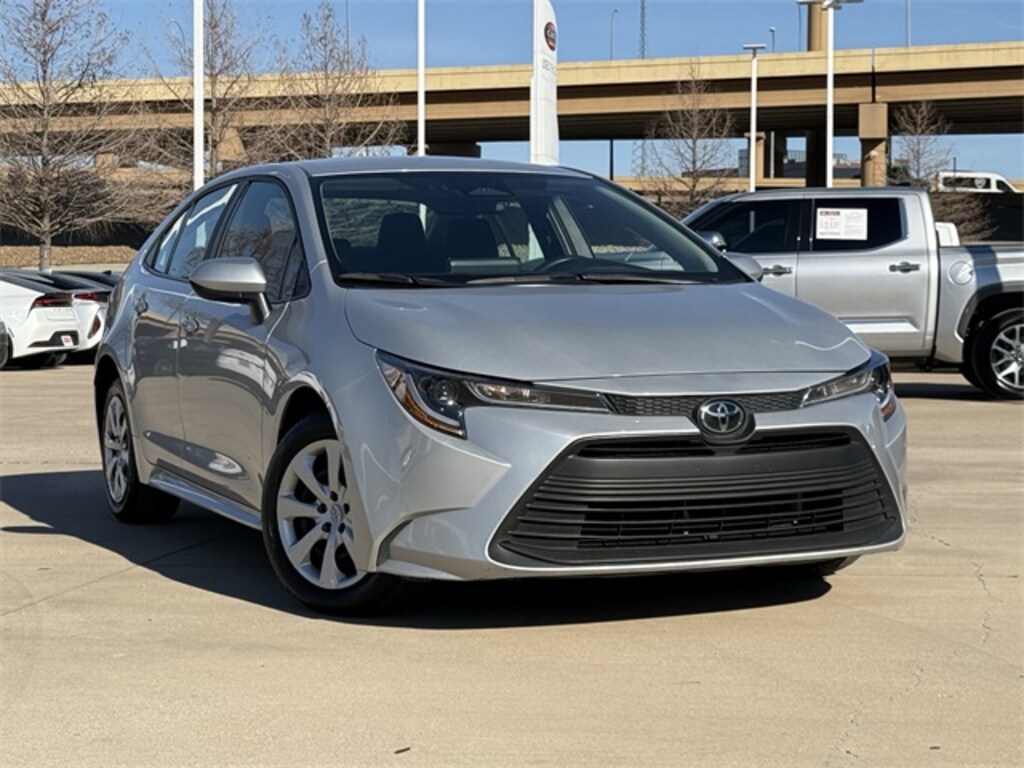 Used 2024 Toyota Corolla LE Sedan