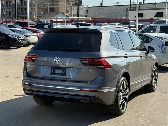 2020 Volkswagen Tiguan SEL Premium R-Line photo 4