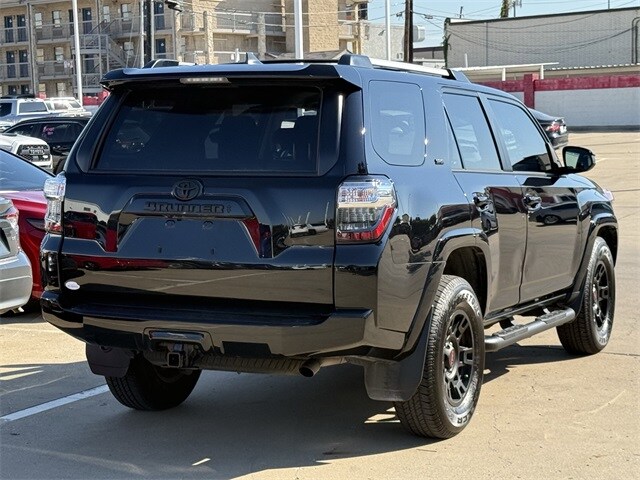 2024 Toyota 4Runner SR5 photo 3