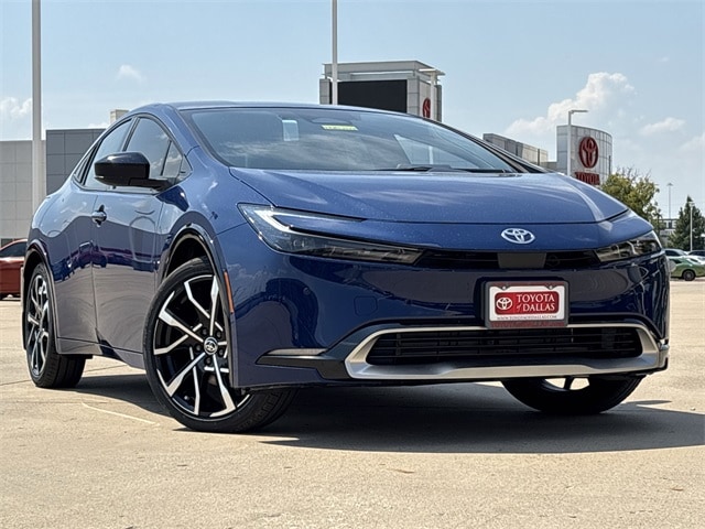 2026 Toyota Prius XSE's photo