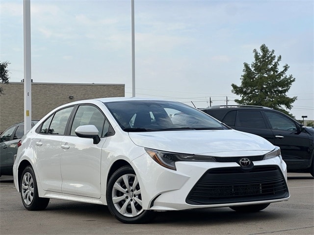 Used 2023 Toyota Corolla LE with VIN 5YFB4MDE9PP011721 for sale in Dallas, TX