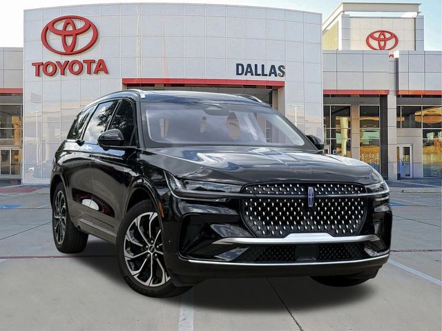2024 Lincoln Nautilus Reserve AWD's photo