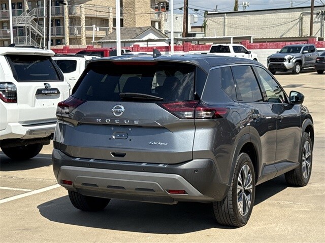 2021 Nissan Rogue SV photo 4