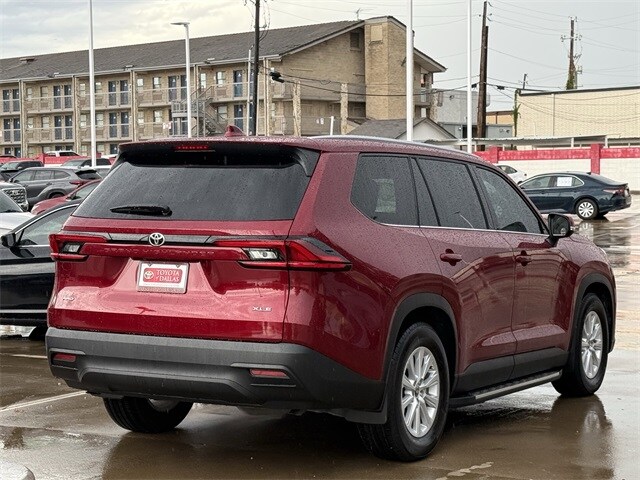 2025 Toyota Grand Highlander XLE photo 4