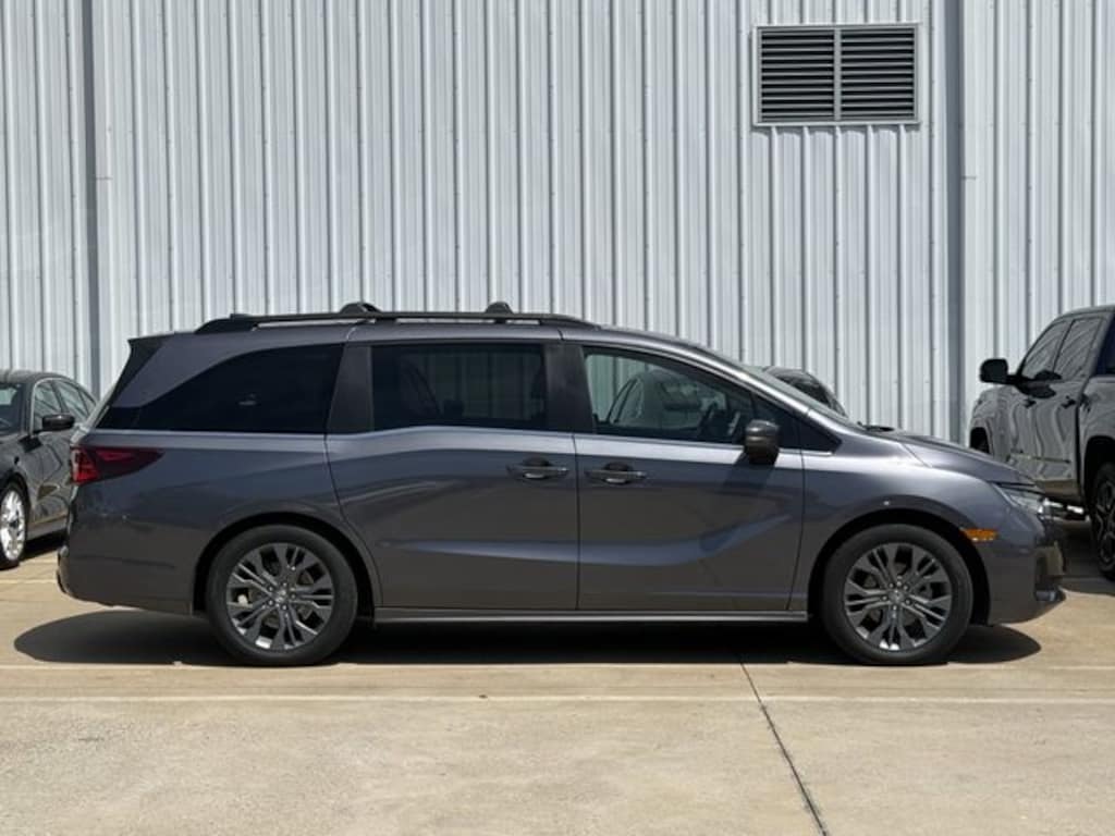 Used 2025 Honda Odyssey Touring Van