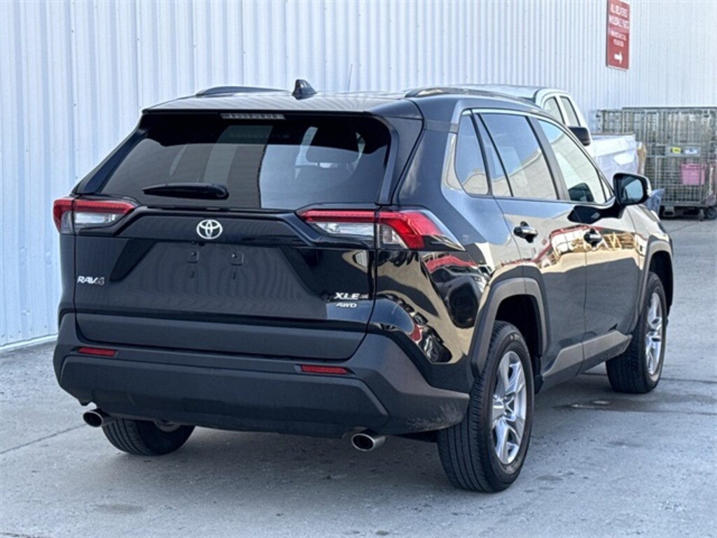 Used 2024 Toyota RAV4 XLE SUV