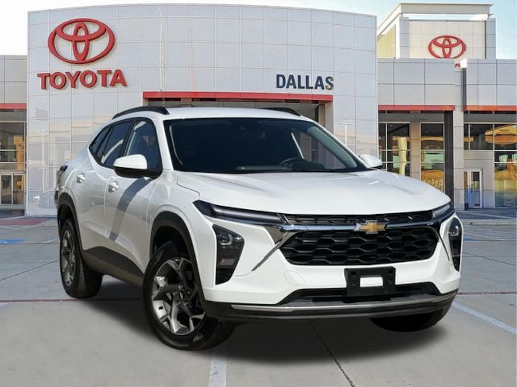 Used 2024 Chevrolet Trax LT SUV