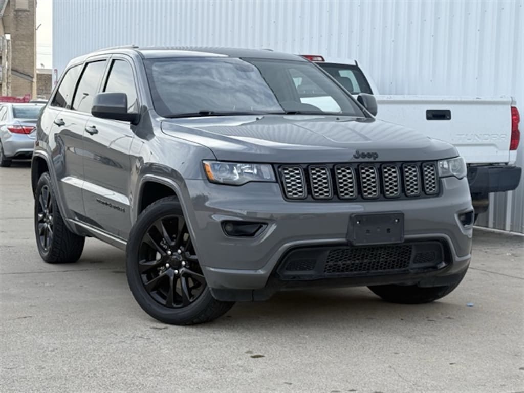 Used 2019 Jeep Grand Cherokee Altitude SUV