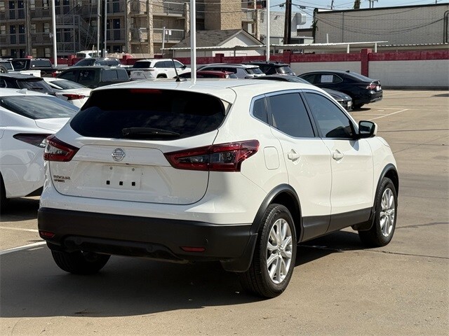 2022 Nissan Rogue Sport S photo 4