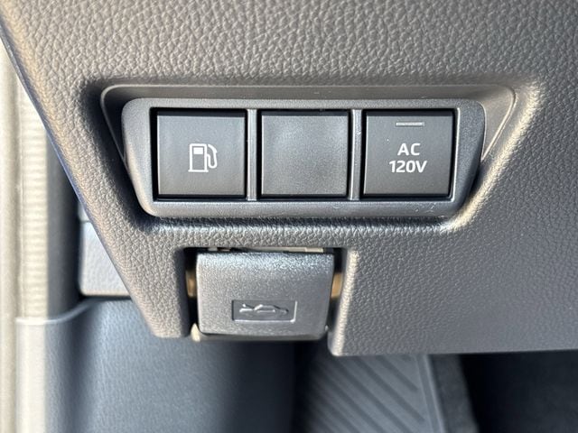 2026 Toyota Prius Plug-in Hybrid XSE - Photo 21