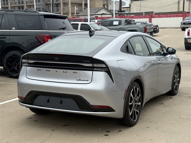 2024 Toyota Prius Prime XSE Premium photo 2