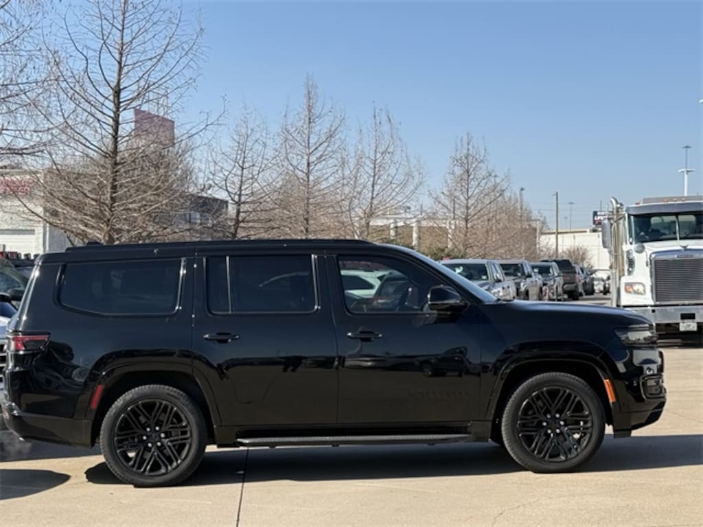 Used 2023 Jeep Wagoneer Series II SUV