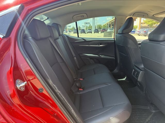 2026 Toyota Camry XLE - Photo 30