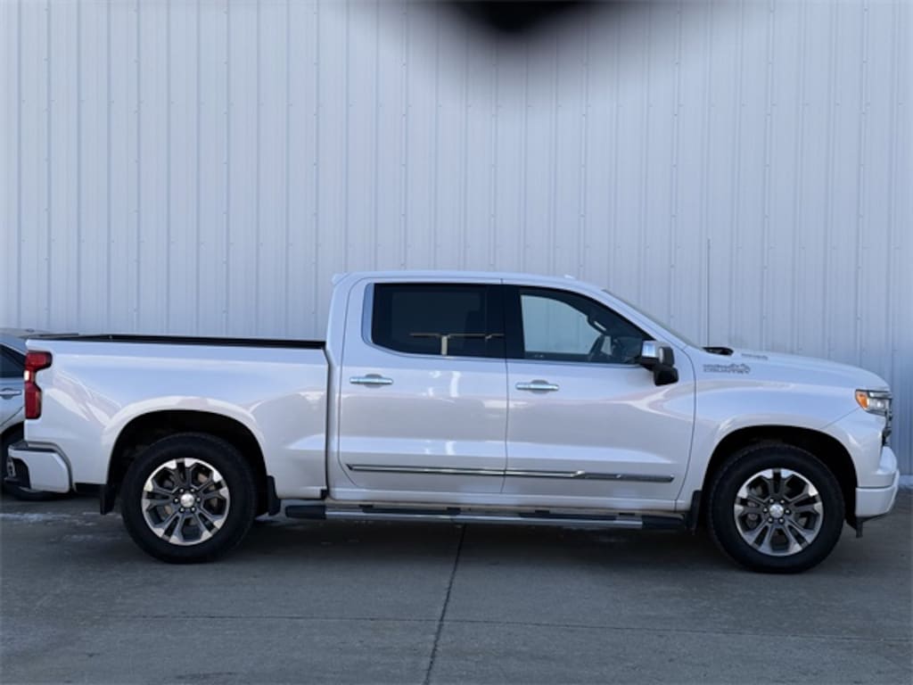 Used 2024 Chevrolet Silverado 1500 High Country Truck Crew Cab