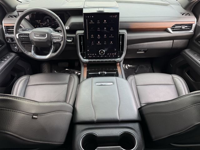 2025 GMC Yukon XL Denali - Photo 12