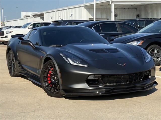 2016 Chevrolet Corvette Z06 2LZ photo 2