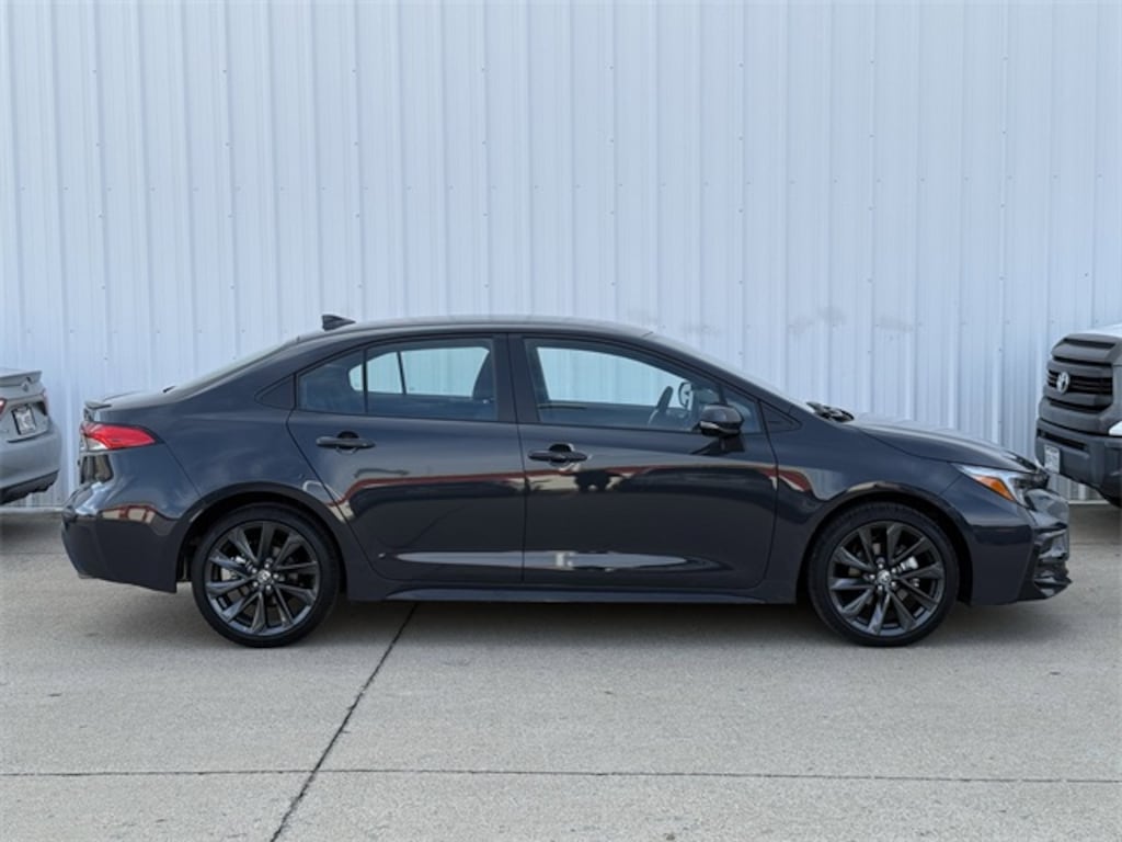 Used 2026 Toyota Corolla SE Sedan