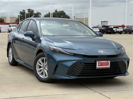 2026 Toyota Camry LE Sedan