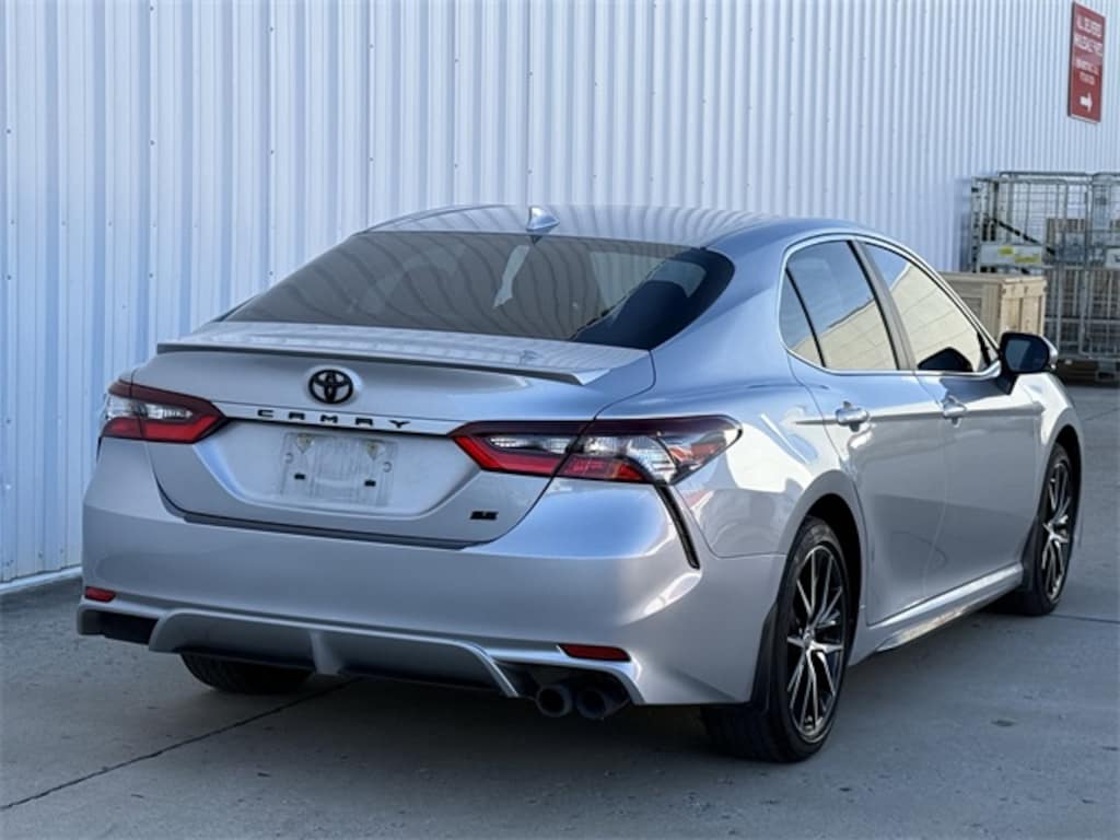 Used 2024 Toyota Camry SE Sedan