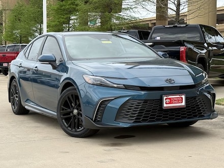 2026 Toyota Camry SE Sedan