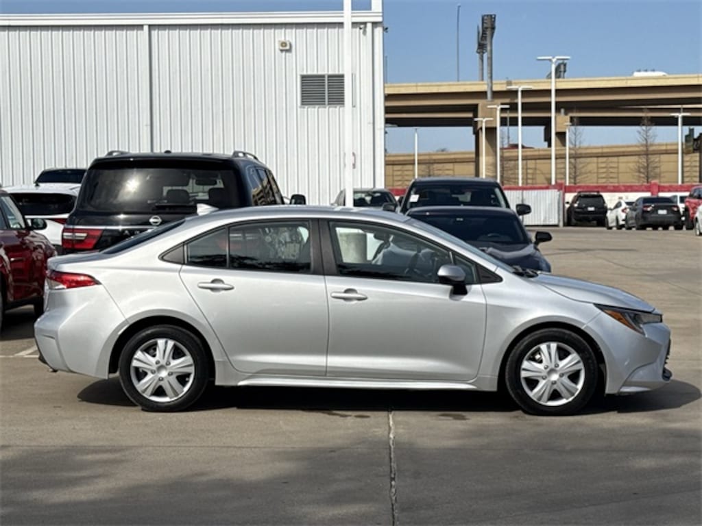 Used 2023 Toyota Corolla LE Sedan