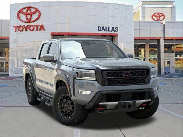 2022 Nissan Frontier PRO-4X Crew Cab 4X4's photo