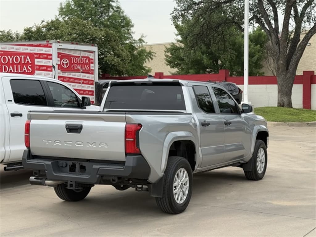Used 2024 Toyota Tacoma SR Truck Double Cab